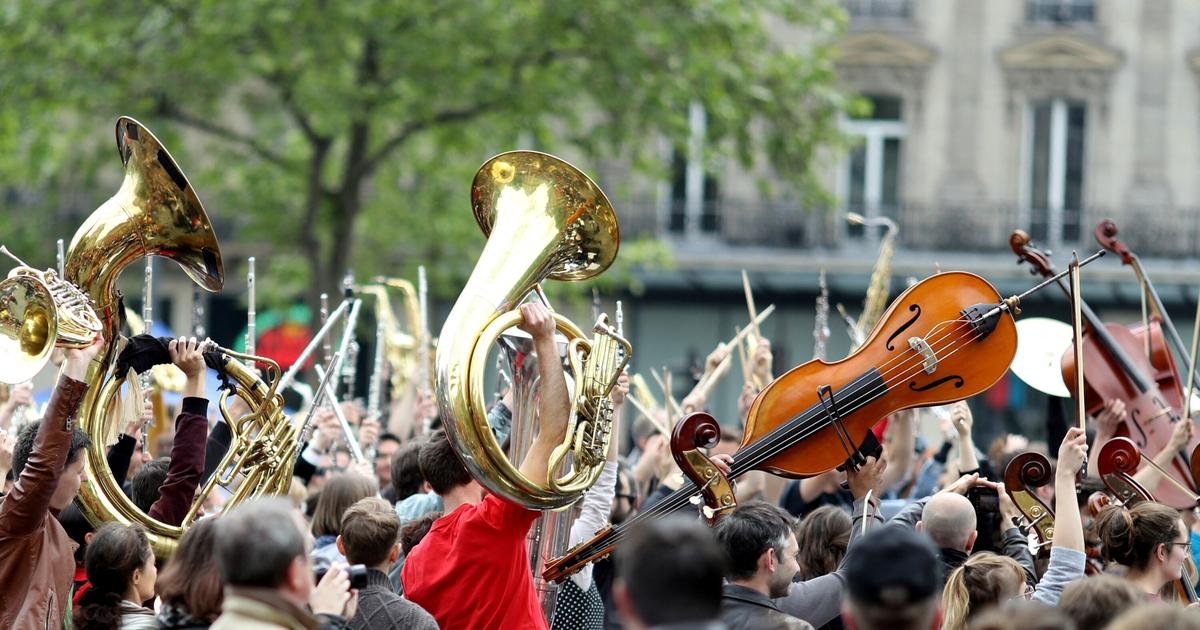 «Frustration, colère et tristesse» : l’Orchestre du nouveau monde pris dans un brouillard de lacrymos à Paris lors du 17 octobre