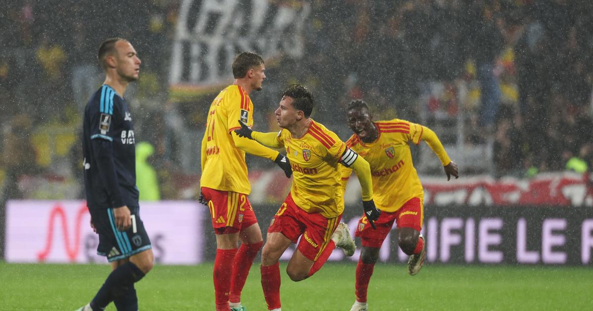 RC Lens secure comeback victory over Paris FC 2-1