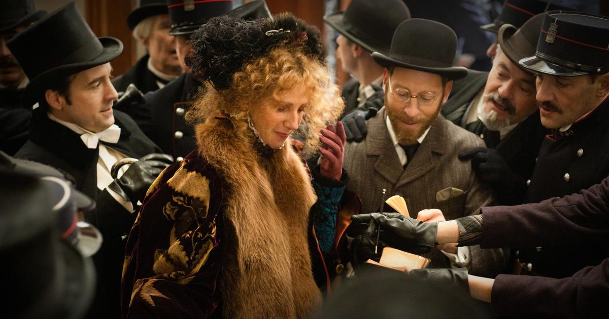 Sarah Bernhardt, la Divine : toutes les nuances de la scandaleuse dans le film porté par Sandrine Kiberlain