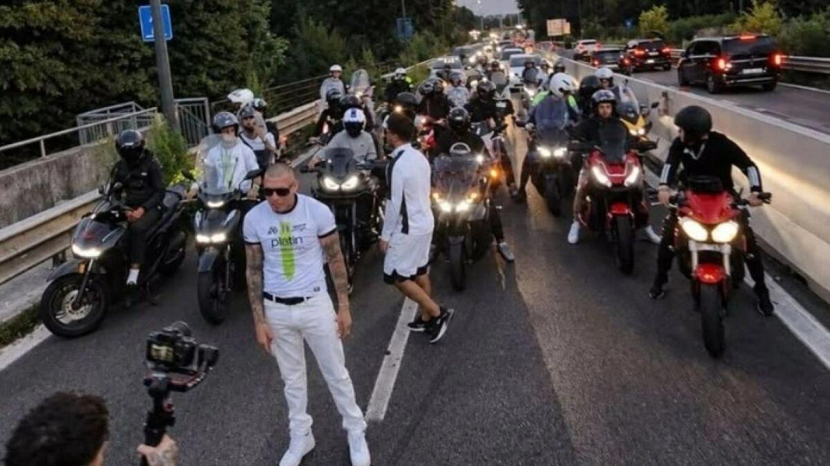 L'Italie expulse un musicien moldave qui avait bloqué une autoroute pour tourner un clip