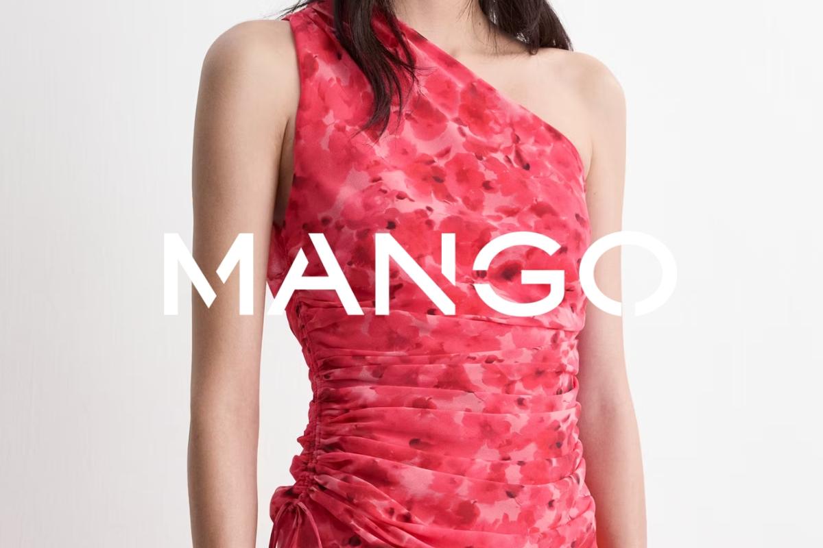 Cette robe asymétrique à fleurs Mango sera parfaite pour les mariages et les soirées d’été