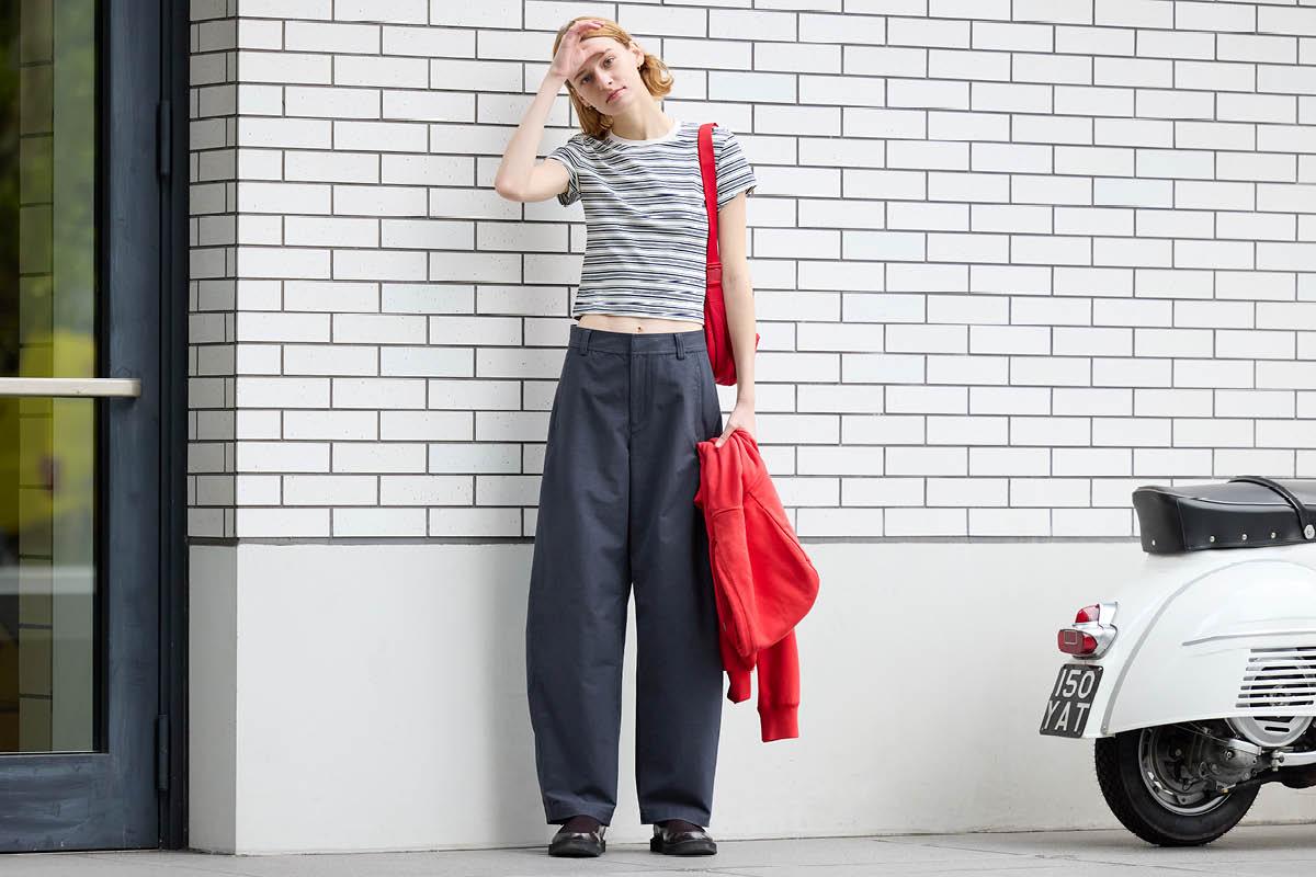 Vrai best-seller chez UNIQLO, le pantalon Barrel en jersey est la pièce à avoir pour ce printemps