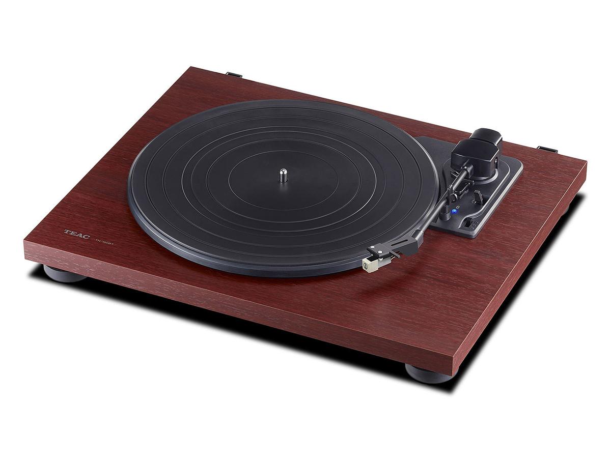 Cette platine vinyle Bluetooth à 239 euros fait le pont entre nostalgie et modernité