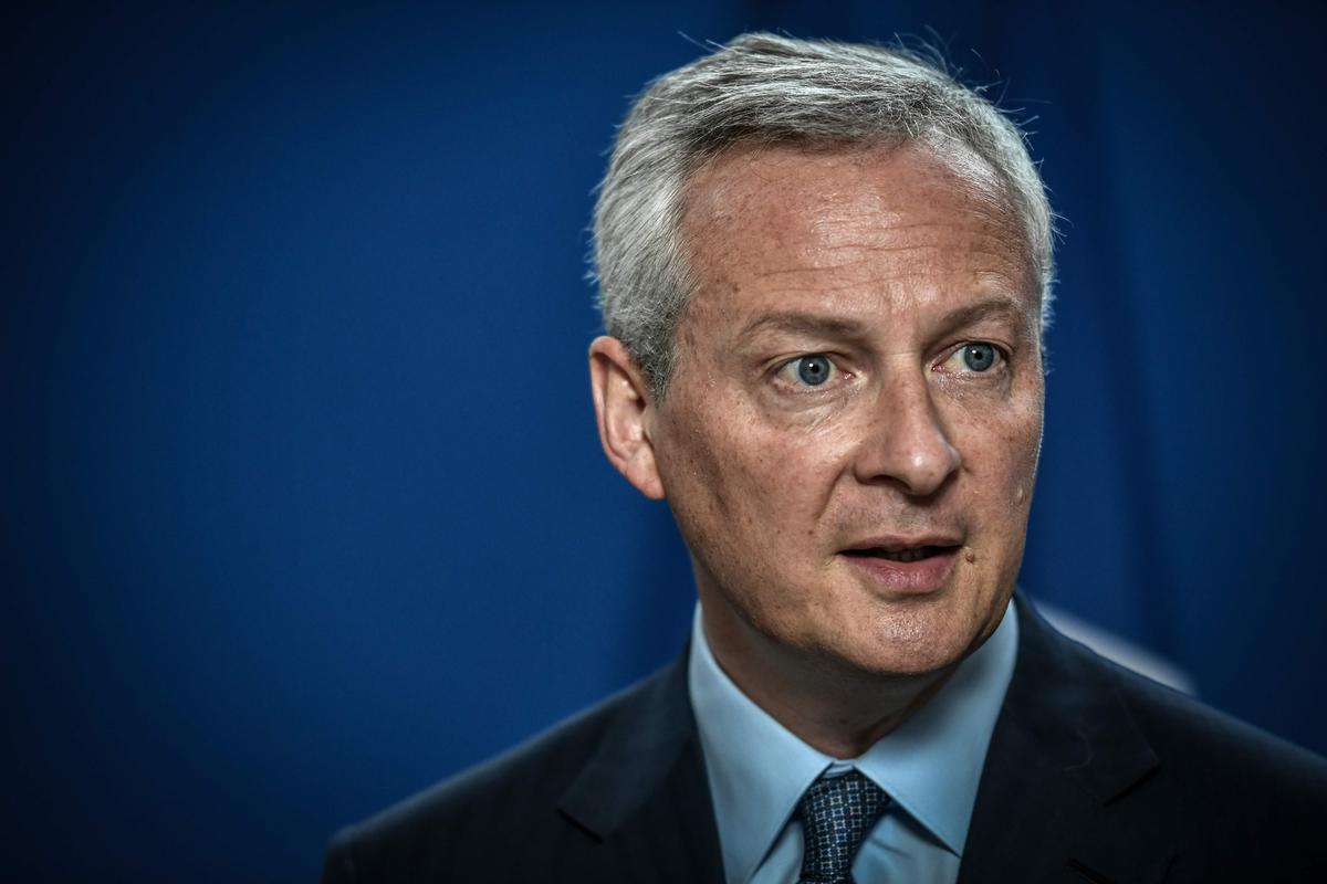 Cryptomonnaies: Le Maire propose une réflexion sur une «monnaie numérique  publique»