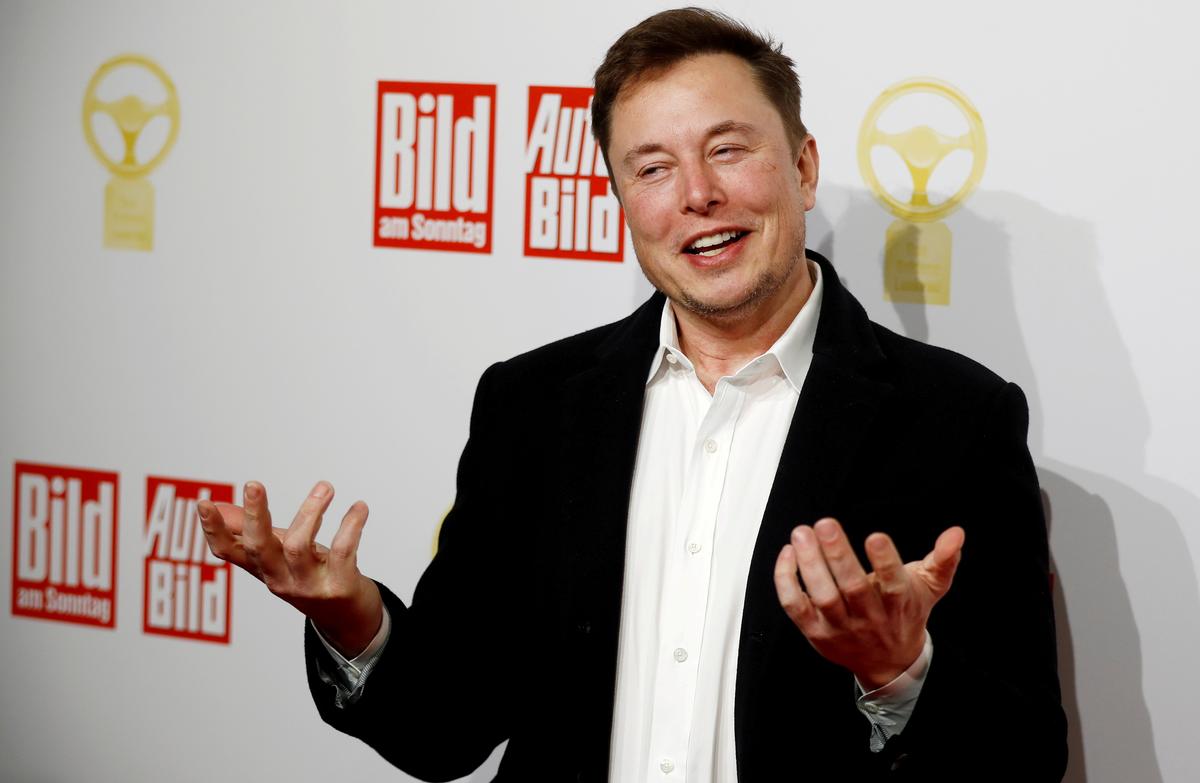 États-Unis : de «faux» Elon Musk ont volé 2 millions de dollars dans des  arnaques aux cryptomonnaies