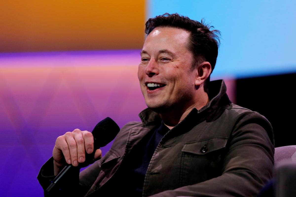 Elon Musk bouscule le bitcoin, au plus bas depuis trois mois