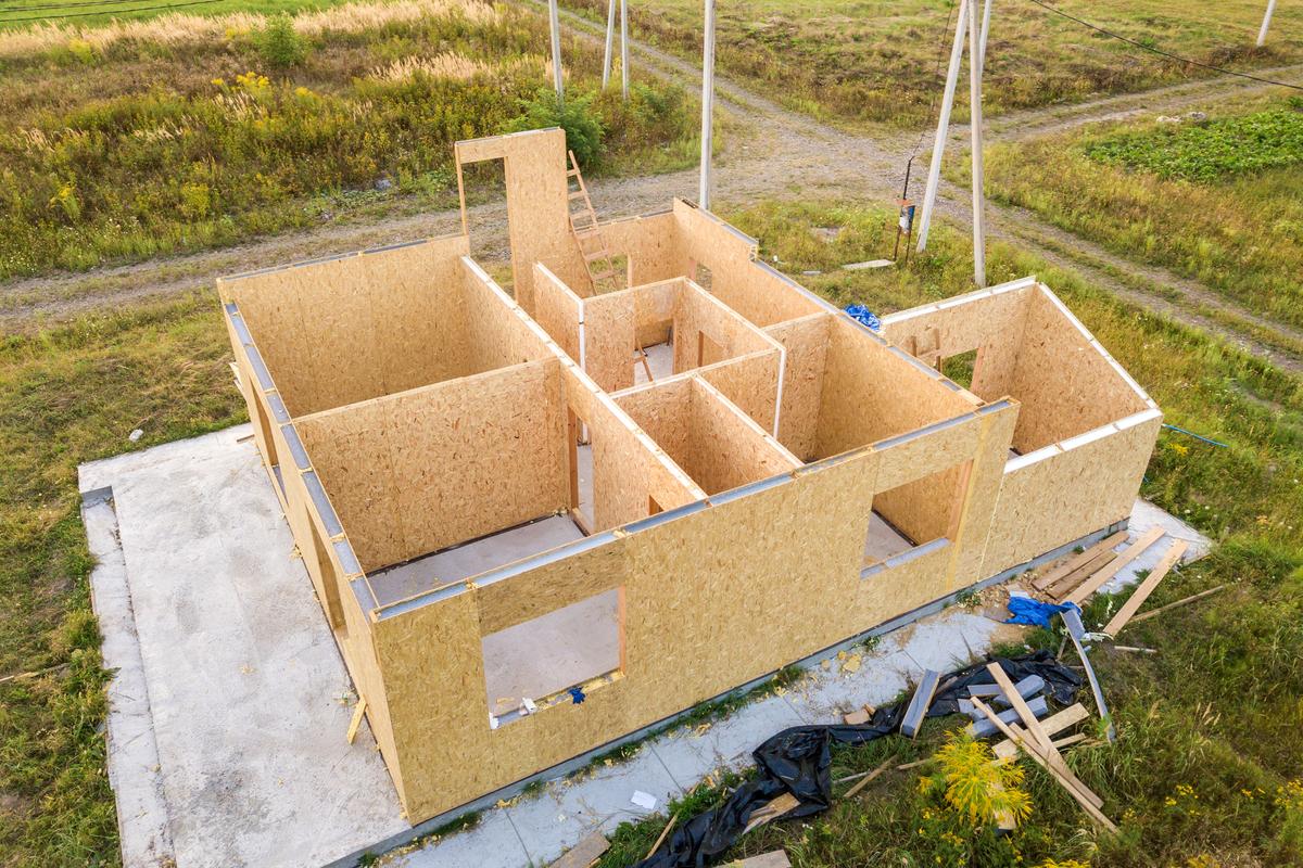 Maquette de maison Santillana a construire. Maquette en materiaux naturels ( bois et ceramique