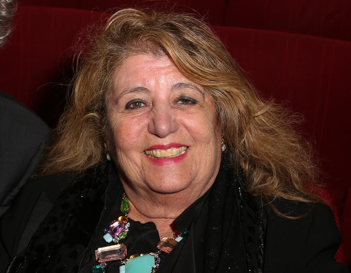 Rebecca Perret : Biographie et actualités