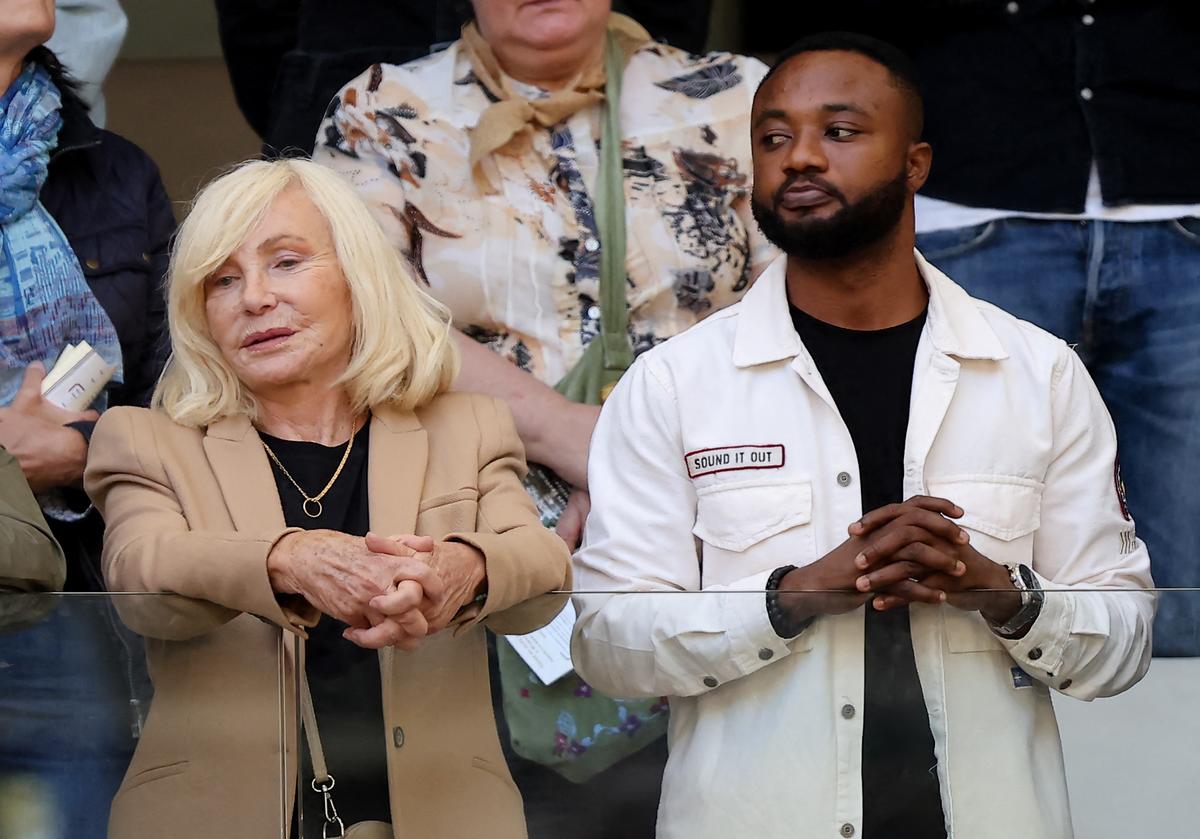 GALA VIDEO - Michèle Torr en couple avec Stéphane, 45 ans plus jeune : “Il  a fallu un peu de temps à mes proches pour comprendre”