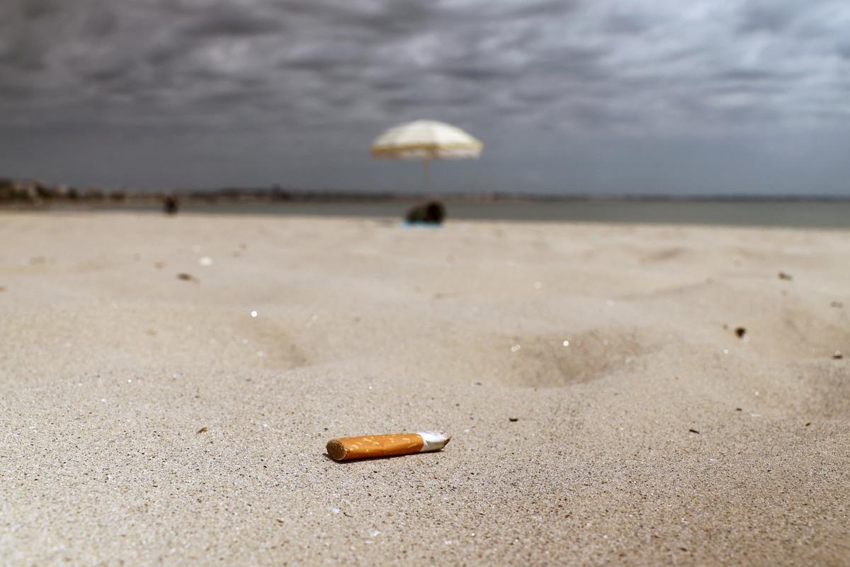 Tabac : plages, parcs, coles mais pas en terrasse, visualisez o fumer est  dsormais interdit