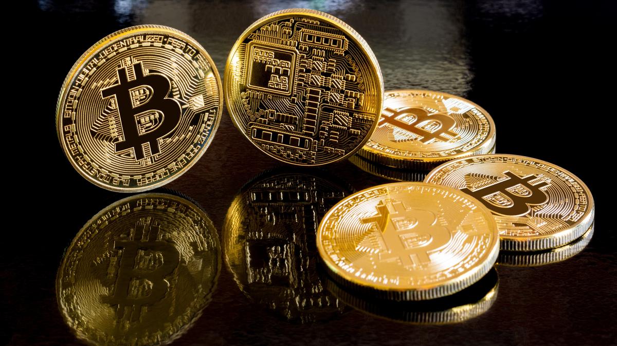 Donald Trump va promulguer la première loi américaine de régulation des  cryptomonnaies