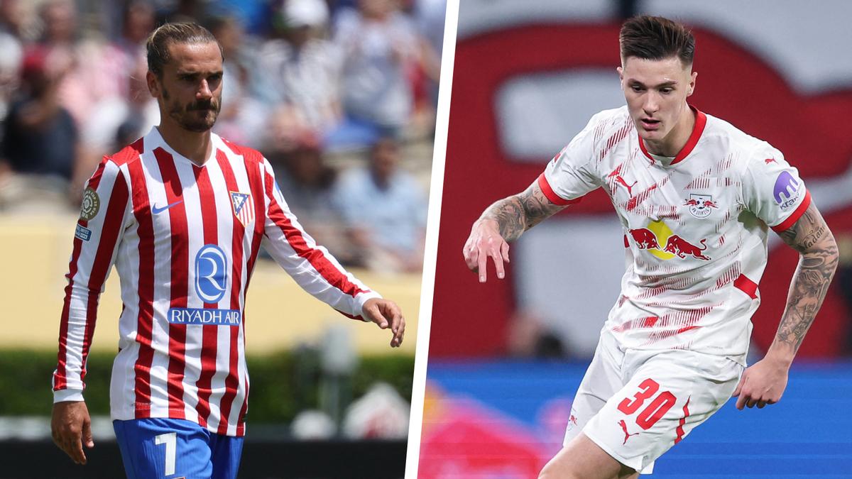 Virtual YouTuber cutesexyrobutts - sensual moments