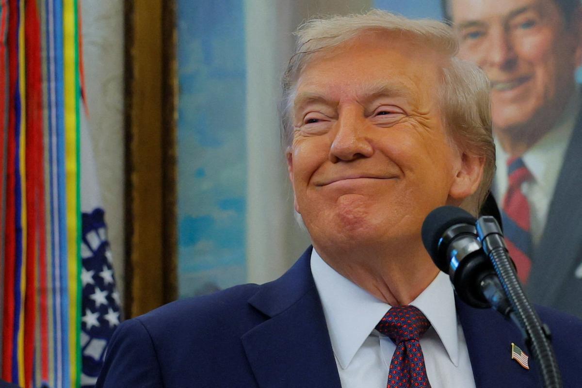 La crypto-monnaie de Donald Trump fait exploser sa fortune de 5 milliards  de dollars