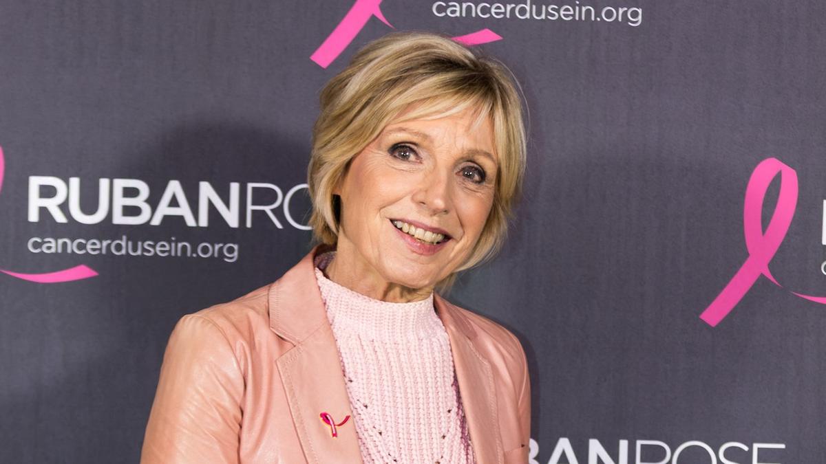 GALA VIDÉO - Evelyne Dhéliat : ce qu'il faut connaître