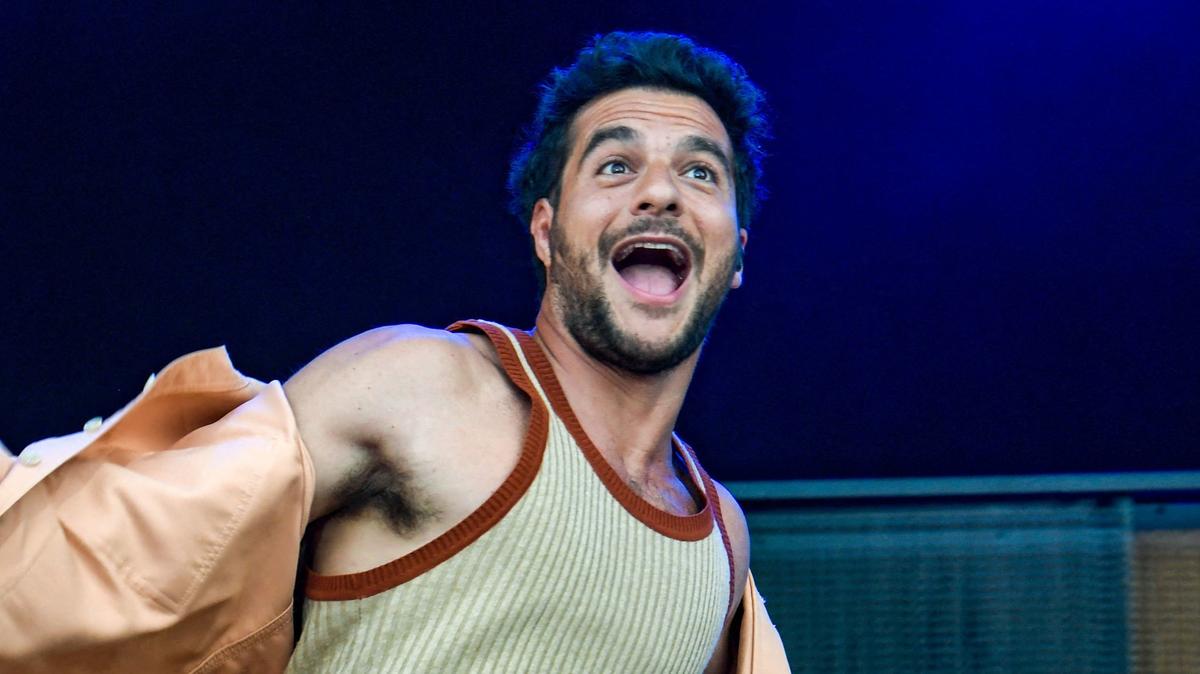 Une candidate LFI à la mairie de Brest demande l’annulation d’un concert du chanteur Amir