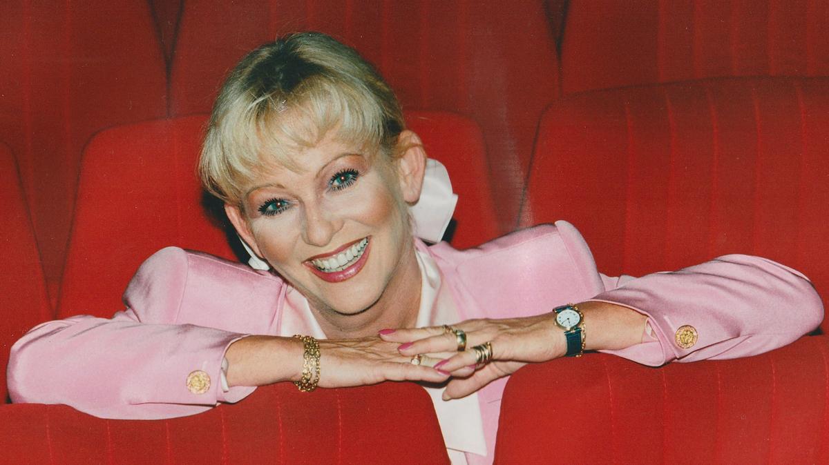 GALA VIDÉO - Évelyne Leclerq : ce qu'il faut connaître