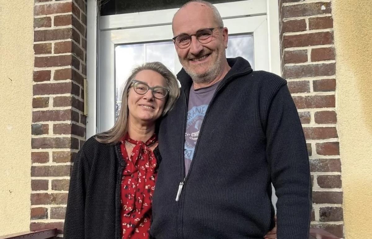 Gilles et Isabelle (L’amour est dans le pré) complices comme au premier jour : ils partagent un aperçue d’une “soirée à la ferme”