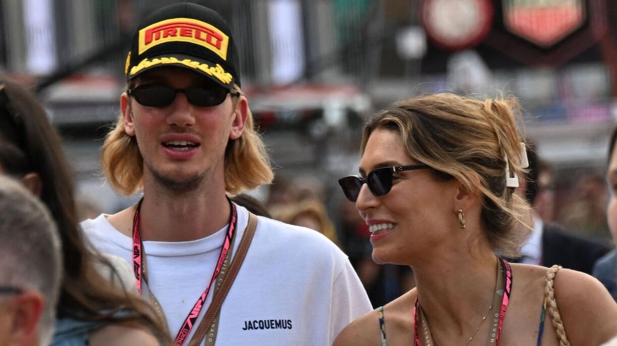 Laury Thilleman et Paul Mirabel souriants à Monaco
