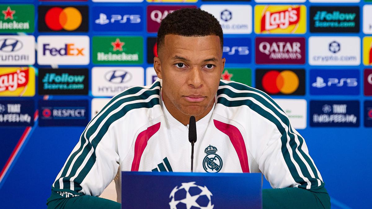 «Je pourrais jouer les idiots...» : Mbappé, titillé par une comparaison avec Dembélé, répond à un journaliste espagnol