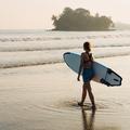 Surf au Sri Lanka, yoga en Grèce, rando à Oman... Des destinations de rêve pour vacances sportives