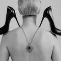 Accessoires : les souliers et les bijoux qui font le printemps