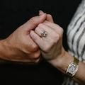 L’impressionnante bague de fiançailles de Taylor Swift.