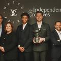 Les vainqueurs du LV Watch Prize et les membres du jury, le 24 mars 2026, à la Fondation Louis Vuitton à Paris.