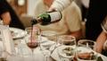 Les 7 erreurs de service du vin que l’on commet sans s’en rendre compte