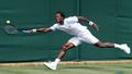 Gaël Monfils en action lors de son match de deuxième tour contre Marton Fucsovics, le 4 juillet.