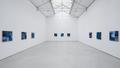 Entre nuances chromatiques et contraste de bleu, Sean Scully expose sa dernière série de toiles