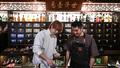 Prendre un verre en surveillant sa santé : à Shanghai, ces bars mixent médecine et cocktails