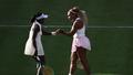 retour gagnant pour Serena Williams, alignée en double au Queen’s