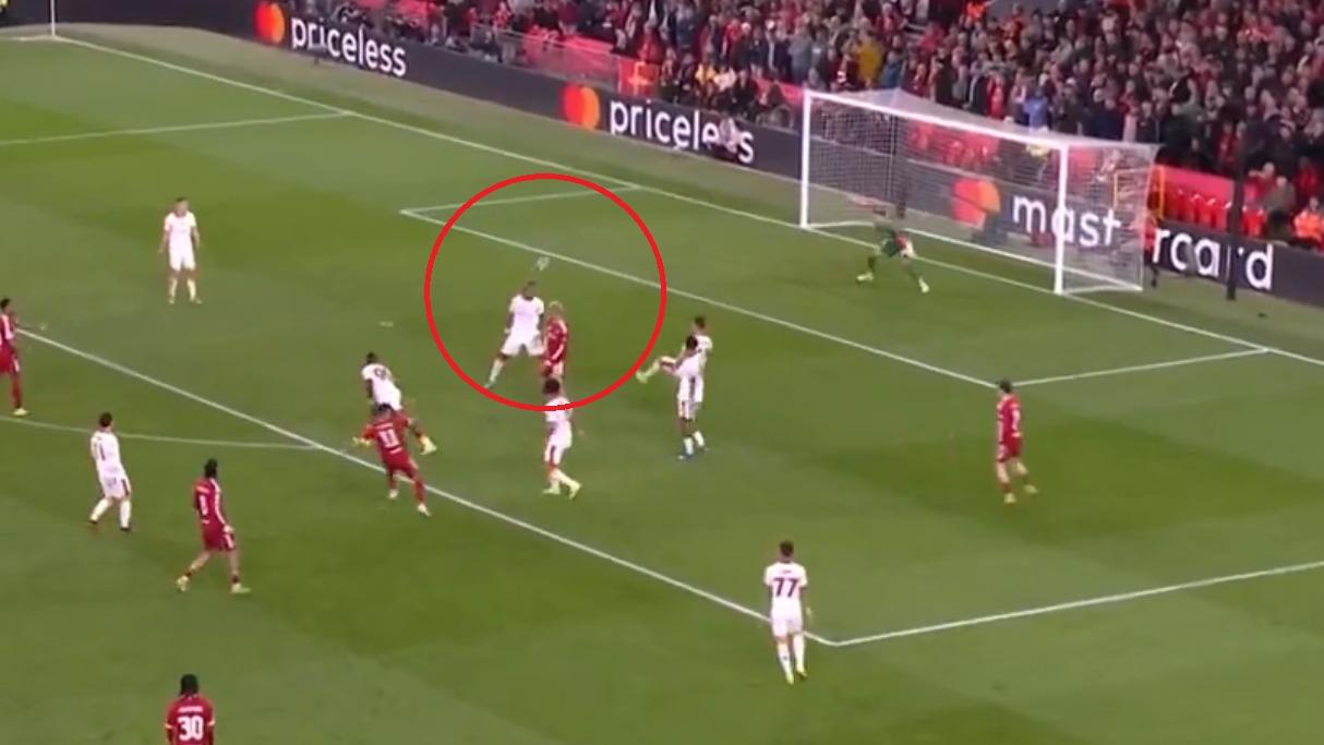 Ligue des champions : en vidéo, la frappe magique de Salah pour Liverpool