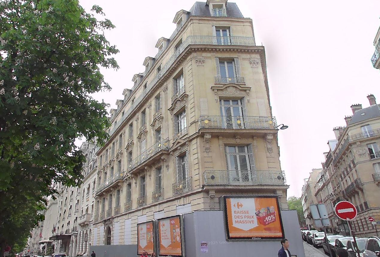 À deux pas d’un palace, le 37 avenue George V accueillera 23 logements sociaux.