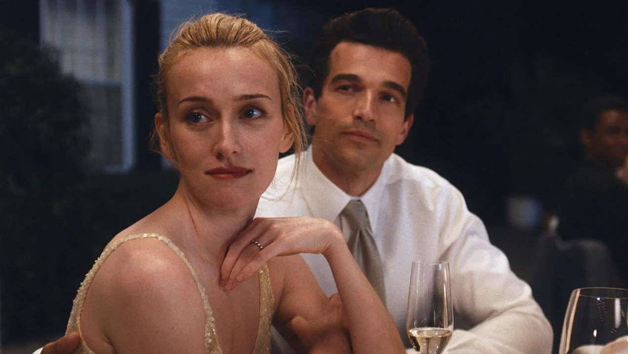 Analyse de la série sur JFK Jr. et Carolyn Bessette après sa diffusion sur Disney+ selon TV Magazine — Séries TV