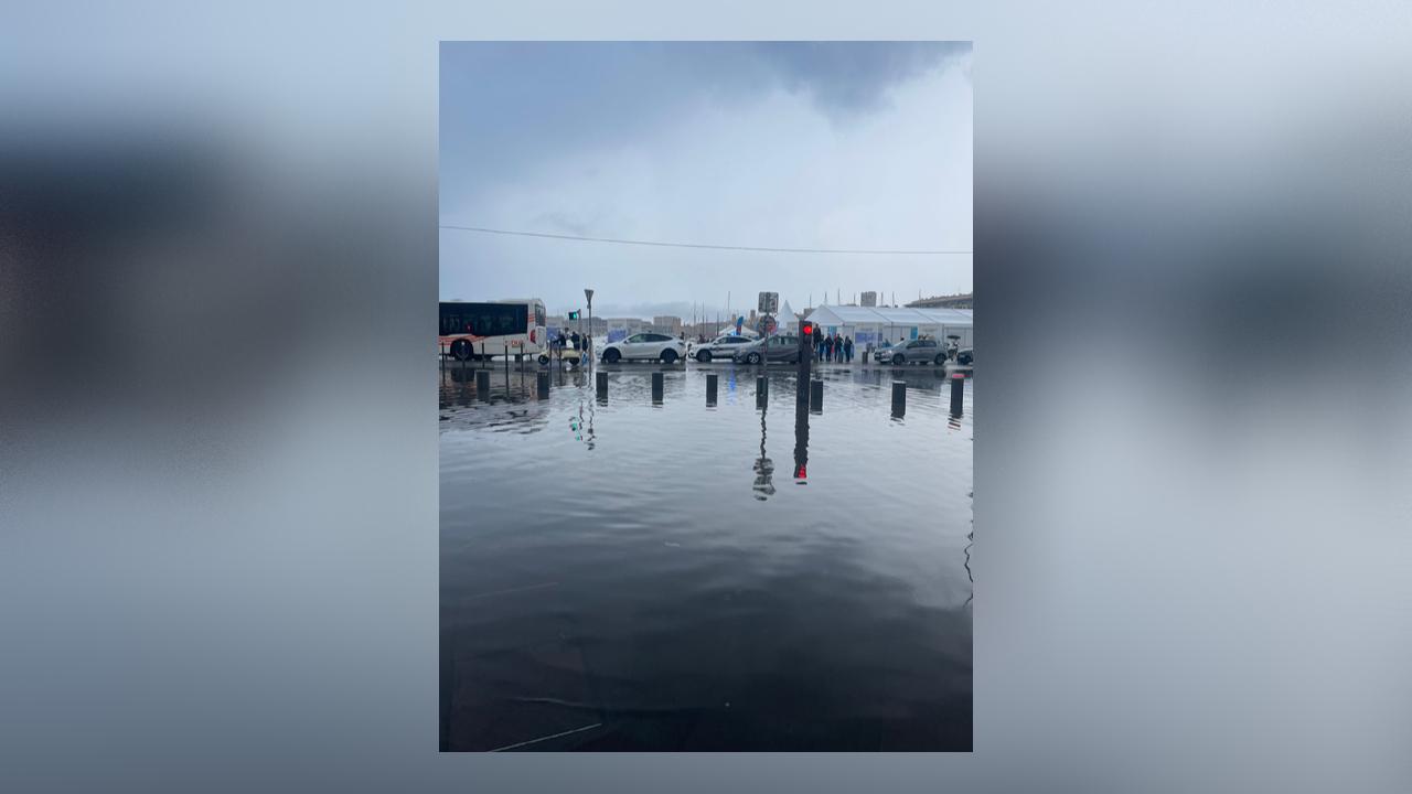 Des pluies diluviennes s’abattent sur Marseille, plusieurs rues inondées