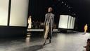 Le premier défilé de Boloria par Olivier Theyskens (prêt-à-porter, printemps-été 2027) avait lieu en prélude à la semaine de la haute couture, à Paris