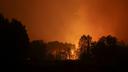 L’incendie dans les Landes, ici à Luglon, le 14 août 2026, a déjà brûlé 1100 hectares.