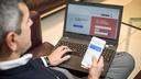 Un internaute consulte ses droits à la formation sur son compte formation en ligne.