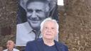 Michel Sardou, comment son père Fernand continue de l’accompagner depuis sa mort : “Quand j’entre sur scène, il est là”