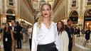 Au défilé Vogue World, Beatrice Borromeo fait sensation dans une silhouette rétro imaginée par Jonathan Anderson pour Dior