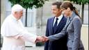 PHOTOS - Léon XIV en France : Nicolas Sarkozy et Carla Bruni, Jacques Chirac… Retour sur les visites historiques des papes en images