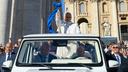La papamobile de Léon XIV, l’autre star de sa visite en France : prix, sécurité… Tout ce qu’il faut savoir sur la voiture ultra-moderne du pape