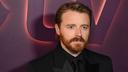 Grâce à Slow Horses, Jack Lowden a été nommé à plusieurs reprises aux Emmy awards, les Oscars de la télévision américaine.