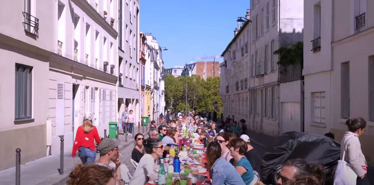 Vue de la Table d’Aude, un dîner organisé chaque année en novembre par l’association hyper voisins.