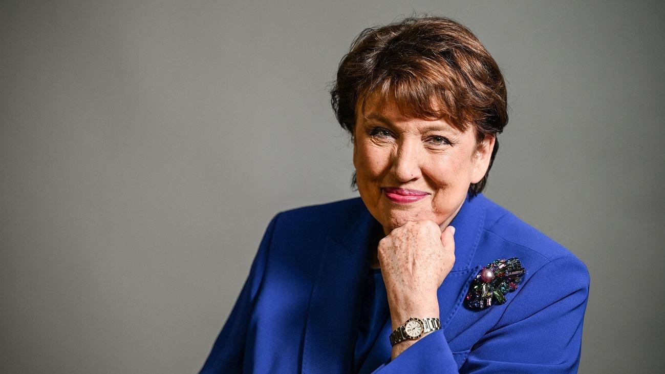 Des études d’opinion qui ne valent pas un coup de cidre : Roselyne Bachelot dézingue les sondages sur Public Sénat