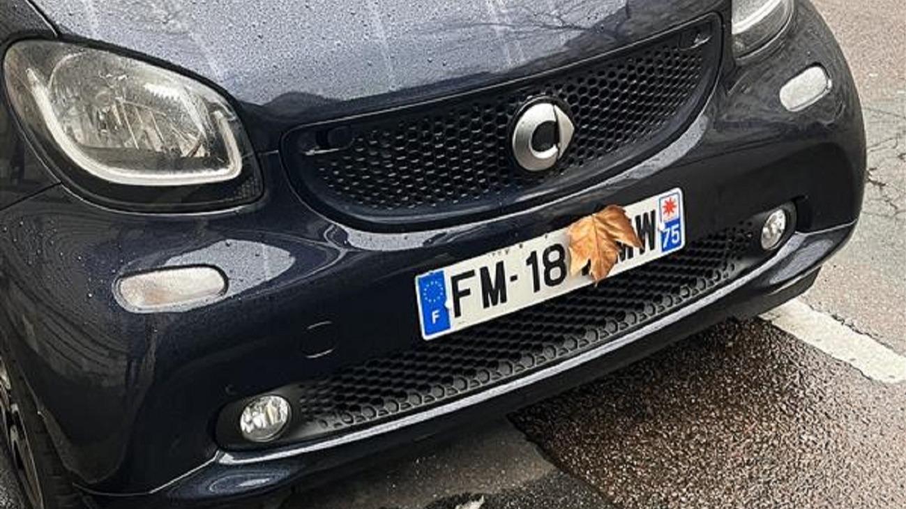 Est-ce vraiment illégal de cacher sa plaque d’immatriculation pour éviter de payer le stationnement ?