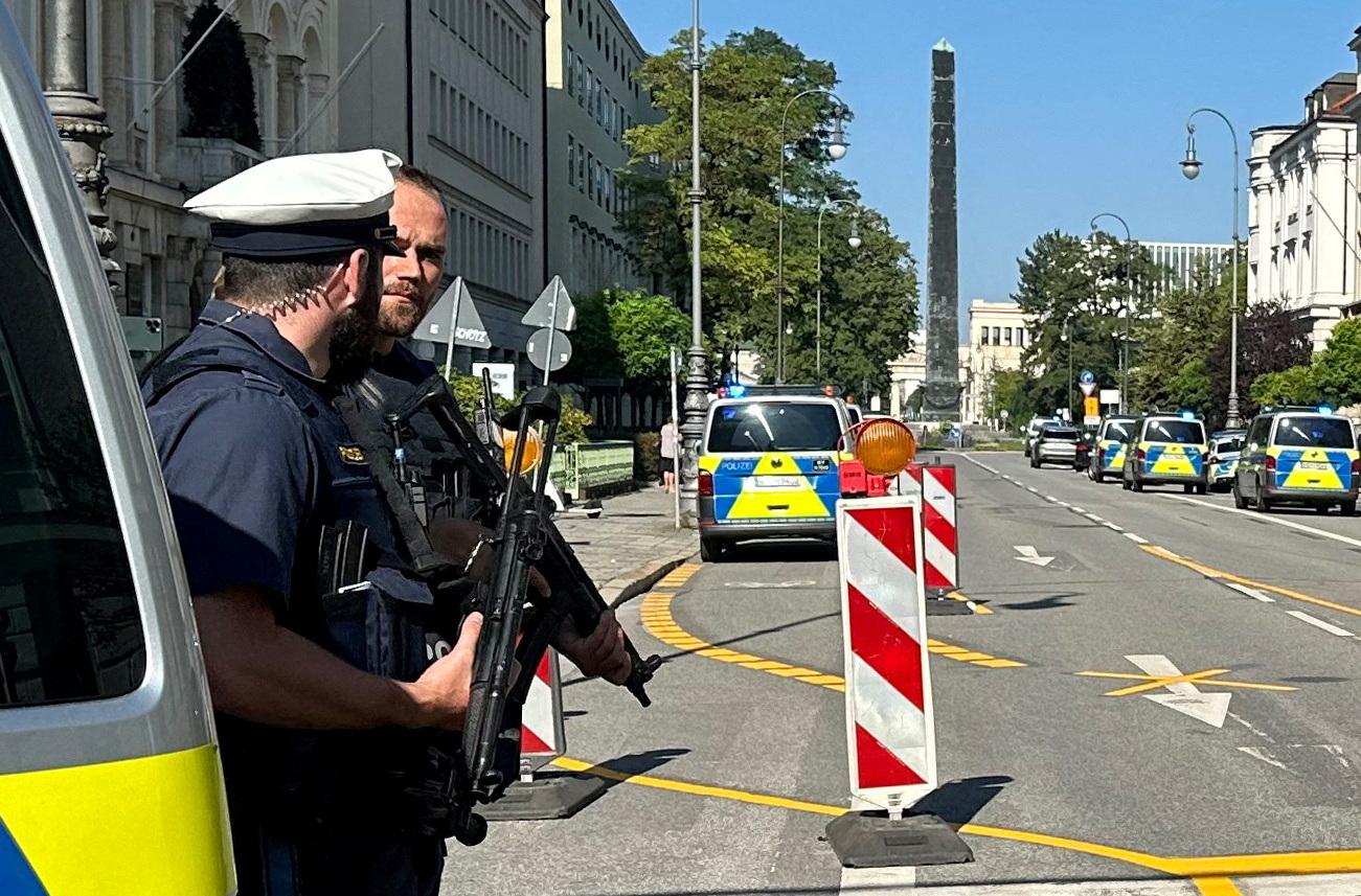 Tireur abattu à Munich: pas de signe avant-coureur, selon les autorités autrichiennes