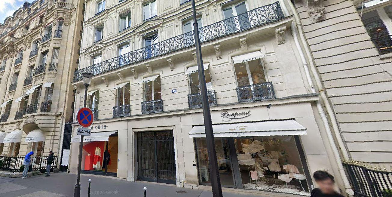 Dans cet immeuble parisien, le mètre carré de boutique vaut près de 90.000 euros