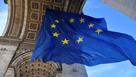 Arc de Triomphe : le drapeau européen peut-il flotter seul sur un édifice public ?
